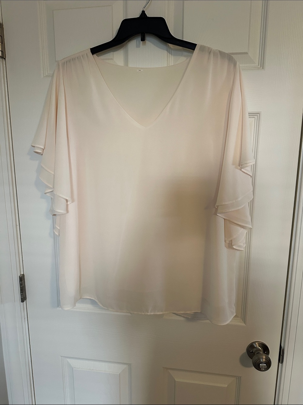 NWOT Women's V-Neck Ruffle Sleeve Blouse - Cream